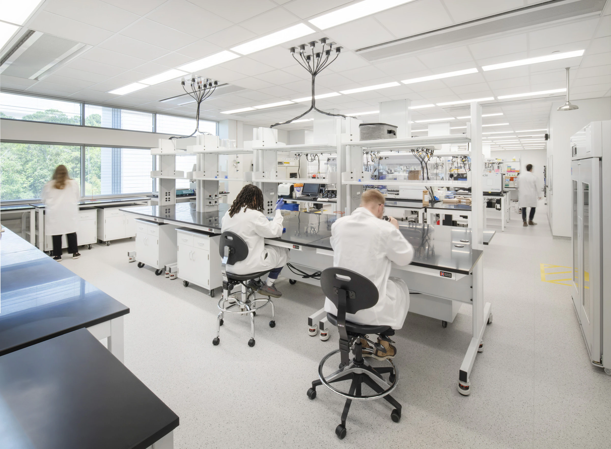 Manufacturing Lab Setups The Science of Today's Lab Design: Creating Shared and Versatile Spaces